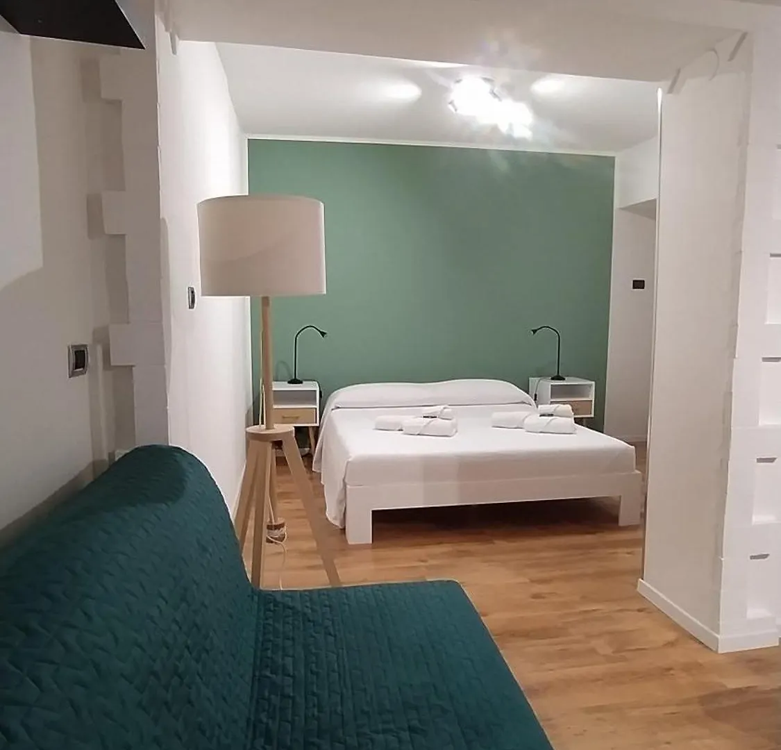 Guest House Alla Scala Caltagirone 0*,