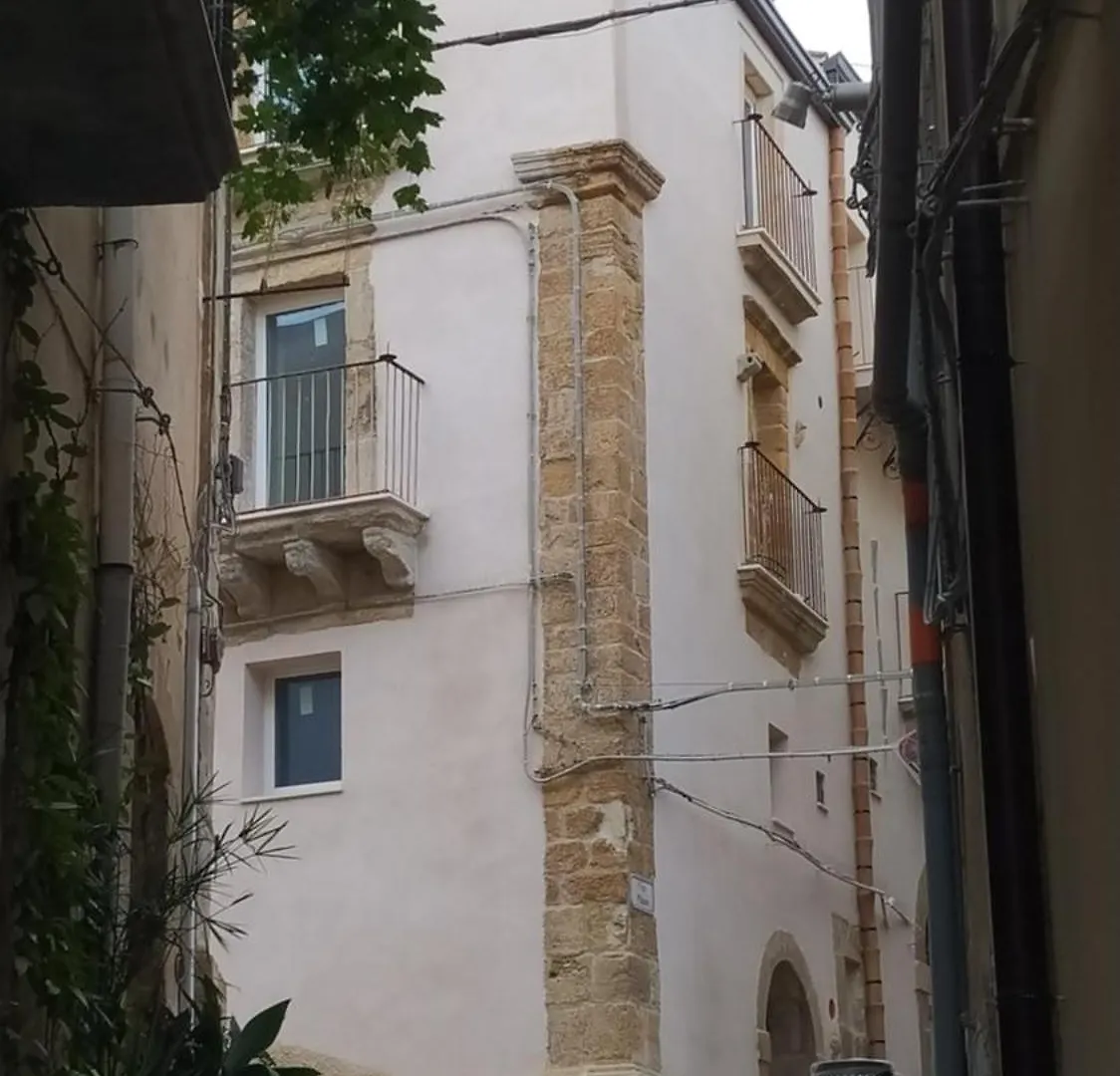 Guest House Alla Scala Caltagirone 0*,  Italy