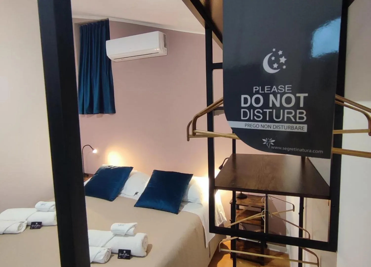 Guest House Alla Scala Caltagirone 0*,  Italy